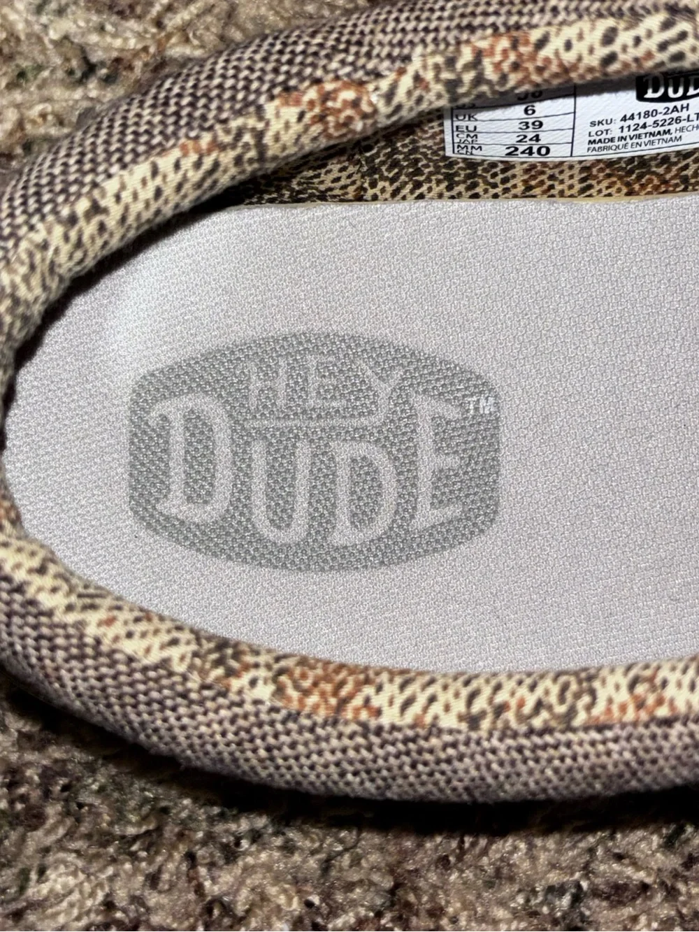 Hey Dude Boys Shoes Size 6 New in Box Paul Y Classic Color Nut Slip On Preppy
